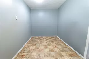 678 Front St, Hempstead, NY 11550 - Photo 14