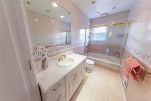 678 Front St, Hempstead, NY 11550 - Photo 18