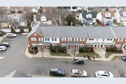 678 Front Street #E, Hempstead, NY 11550 - Photo 20