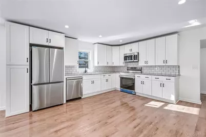 450 Munsell Road, Patchogue, NY 11772 - Photo 10