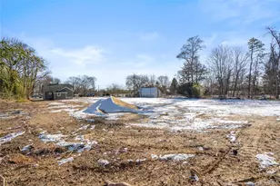 450 Munsell Rd, Patchogue, NY 11772 - Photo 26