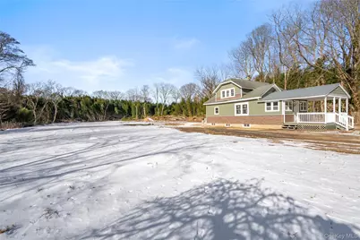 450 Munsell Road, Patchogue, NY 11772 - Photo 24