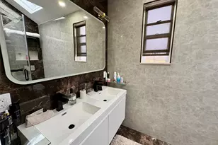 264-48 Langston Ave, Glen Oaks, NY 11004 - Photo 12