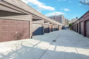 111-09 75th Rd, Forest Hills, NY 11375 - Photo 26