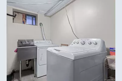 11109 75th Road, Forest Hills, NY 11375 - Photo 20