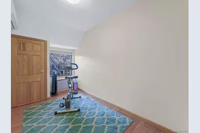 11109 75th Road, Forest Hills, NY 11375 - Photo 16