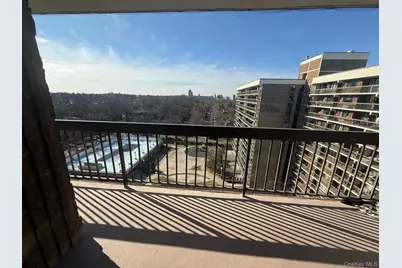 15218 Union Turnpike #212B, Kew Gardens, NY 11367 - Photo 18