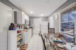 50 Meadowbrook Dr, Brentwood, NY 11717 - Photo 4