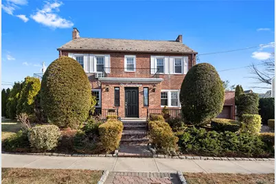180 Kneeland Avenue, Yonkers, NY 10705 - Photo 1