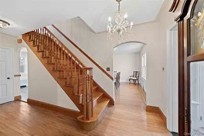 180 Kneeland Avenue, Yonkers, NY 10705 - Photo 18