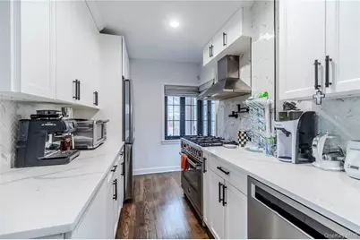 15 Sinclair Martin Drive, Roslyn, NY 11576 - Photo 10