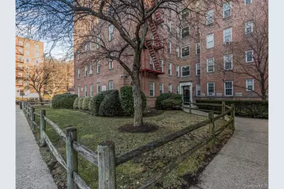 800 Bronx River Road #A12, Bronxville, NY 10708 - Photo 2
