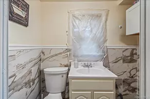 117-22 142nd Pl, Jamaica, NY 11436 - Photo 12