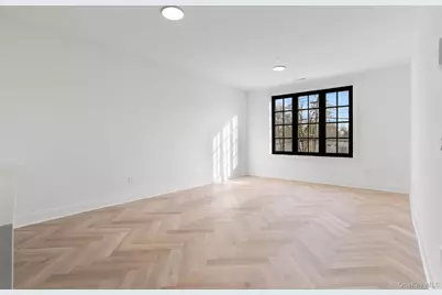 100 E Putnam Avenue #210, Greenwich, CT 06807 - Photo 6