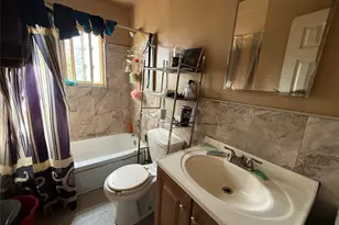 3840 Linden Pl, Hempstead, NY 11550 - Photo 14