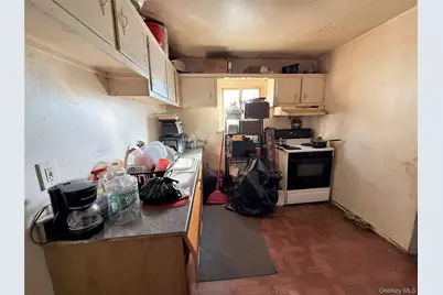 3840 Linden Place, Hempstead, NY 11550 - Photo 12