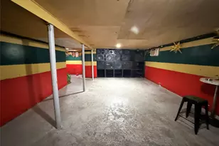 3840 Linden Pl, Hempstead, NY 11550 - Photo 8