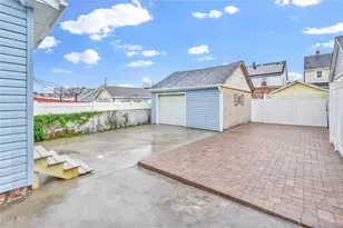 214-32 112th Rd, Queens Village, NY 11429 - Photo 16