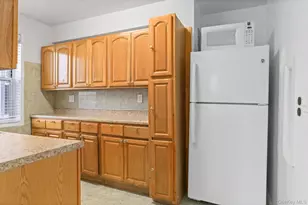 611 Palmer Rd, Yonkers, NY 10701 - Photo 20