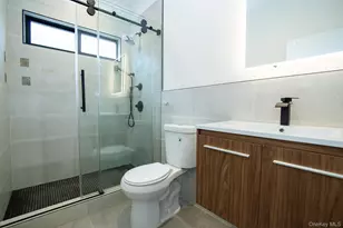 445 E 46th St, Brooklyn, NY 11203 - Photo 12