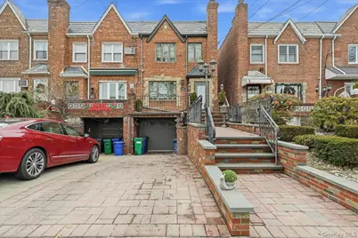 63-45 77th Place, Middle Village, NY 11379 - Photo 2