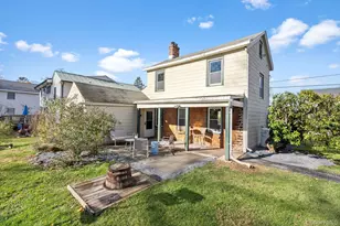 10 Albertson St, Hyde Park, NY 12538 - Photo 2