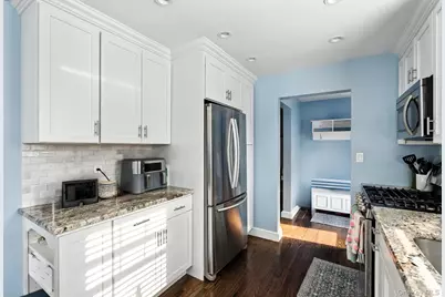 40 Hendrickson Avenue, Lynbrook, NY 11563 - Photo 6