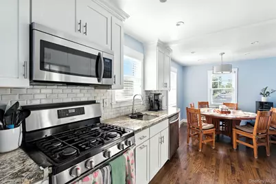 40 Hendrickson Avenue, Lynbrook, NY 11563 - Photo 4