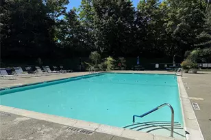 208 Harris Rd, Bedford Hills, NY 10507 - Photo 20