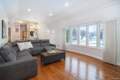 99 Amherst Drive, New Rochelle, NY 10804 - Photo 4