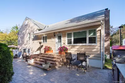 99 Amherst Drive, New Rochelle, NY 10804 - Photo 20