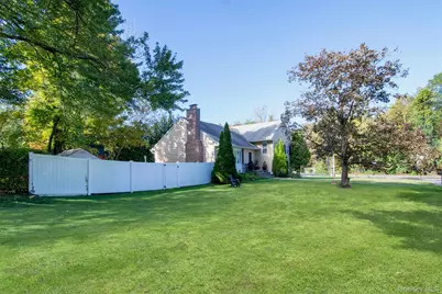 99 Amherst Drive, New Rochelle, NY 10804 - Photo 26