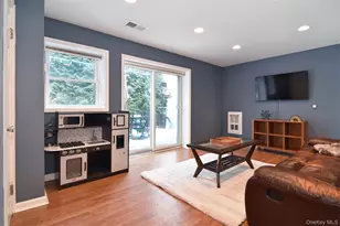 99 Amherst Dr, New Rochelle, NY 10804 - Photo 18