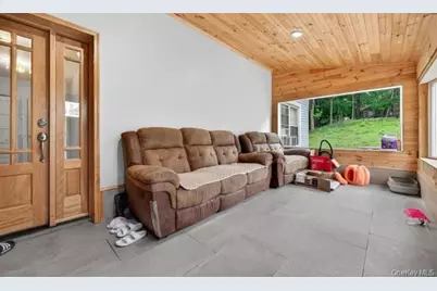 556 Lakes Road, Monroe, NY 10950 - Photo 6