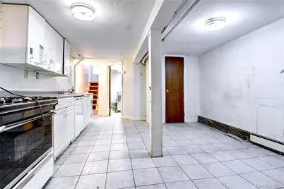 69-15 69th Place, Glendale, NY 11385 - Photo 18