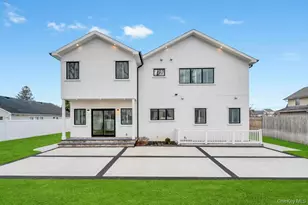 185 9th St, Hicksville, NY 11801 - Photo 32