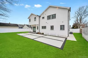 185 9th St, Hicksville, NY 11801 - Photo 30