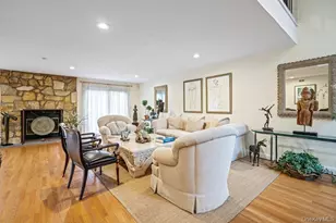 230 Hamlet Dr, Jericho, NY 11753 - Photo 4