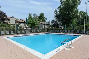 230 Hamlet Dr, Jericho, NY 11753 - Photo 38