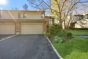 230 Hamlet Dr, Jericho, NY 11753 - Photo 32