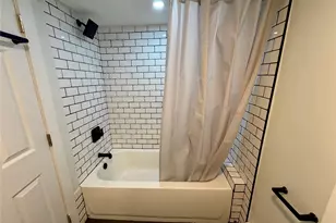 47 Gifford Ave, Poughkeepsie, NY 12601 - Photo 10