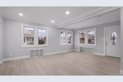 39 Acacia Avenue, Hempstead, NY 11550 - Photo 6