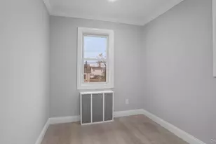 39 Acacia Ave, Hempstead, NY 11550 - Photo 16