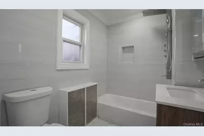 39 Acacia Avenue, Hempstead, NY 11550 - Photo 18