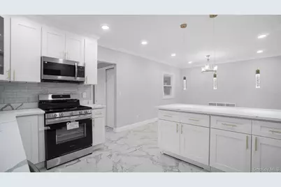 39 Acacia Avenue, Hempstead, NY 11550 - Photo 10