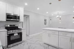 39 Acacia Ave, Hempstead, NY 11550 - Photo 10