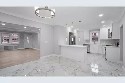 39 Acacia Avenue, Hempstead, NY 11550 - Photo 8