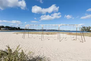 875 Oak Ave, Southold, NY 11971 - Photo 30