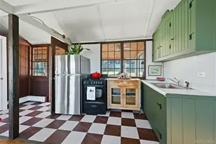 875 Oak Ave, Southold, NY 11971 - Photo 8