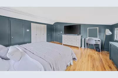 114 Monroe Avenue, Patchogue, NY 11772 - Photo 26